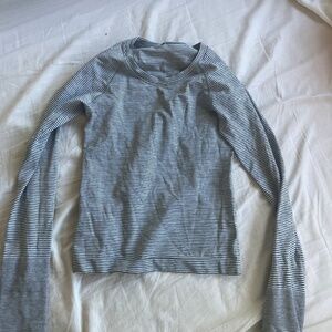 Lululemon DISCONTINUED striped swiftly tech